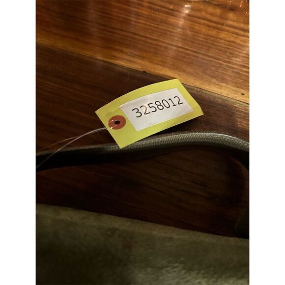 Fendi Women's Olive Green Bag Medium Gold Hardware - Picture 5 of 15